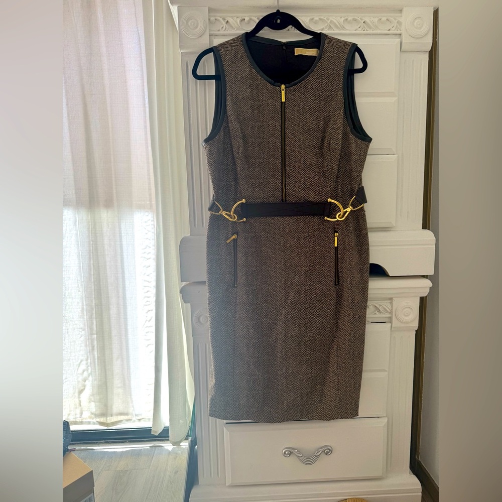 Chic Michael Kors Brown Sleeveless Dress with Gold Accents